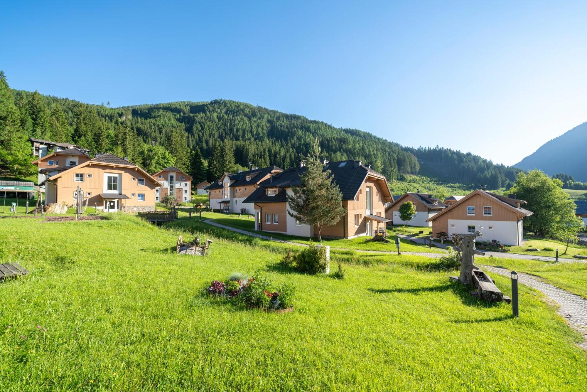 Landal Bad Kleinkirchheim Hotel Bagian luar foto