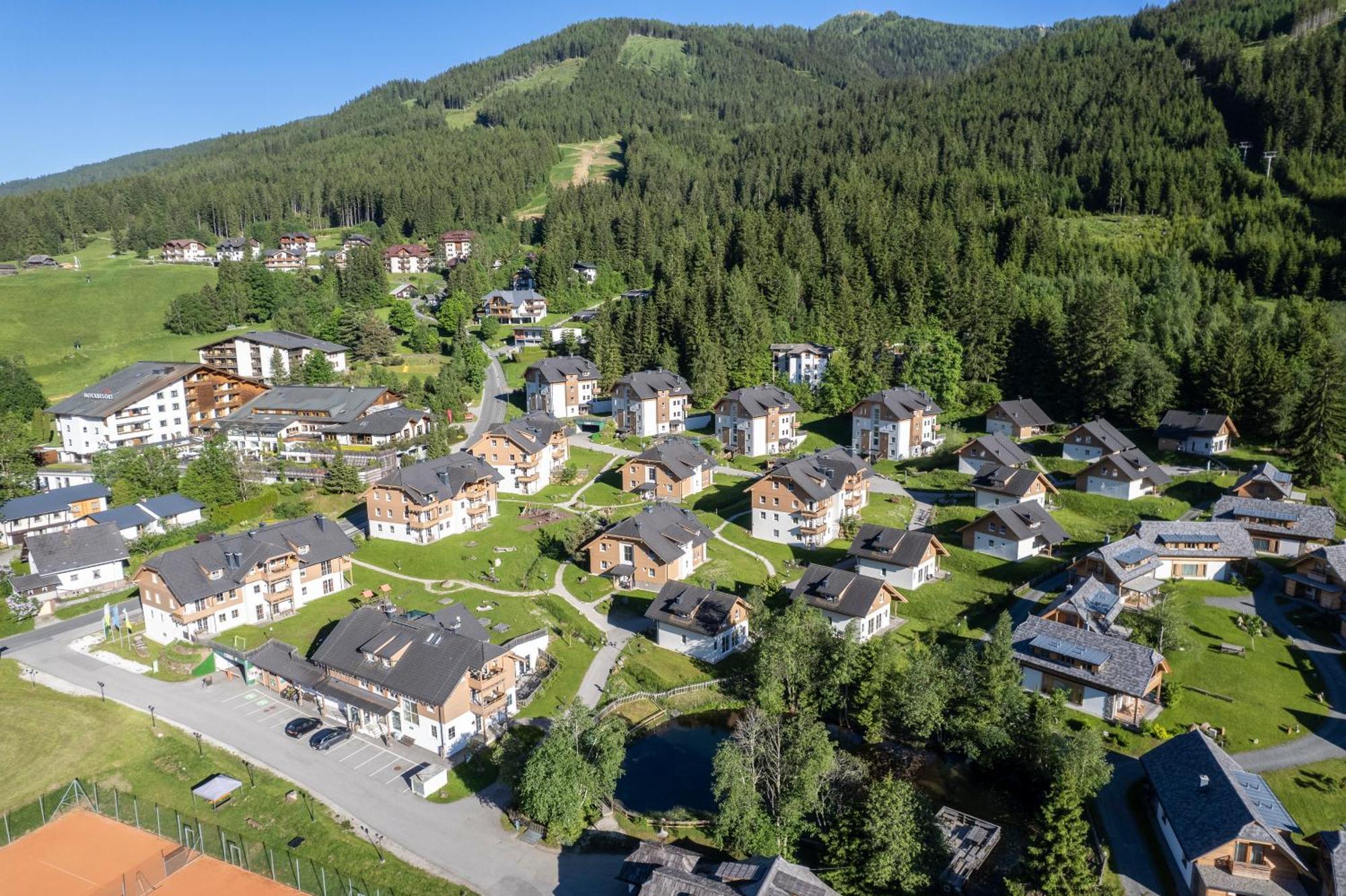 Landal Bad Kleinkirchheim Hotel Bagian luar foto